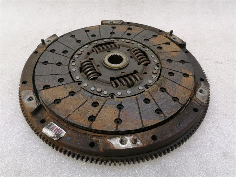 Chevrolet Corvette (C6) CHEVROLET CORVETTE C6 Flywheel CLUTCH 12571611 Flywheel CLUTCH 120496901