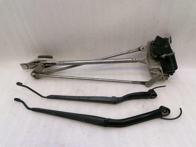 Chevrolet Corvette (C6) 2005-2013 Chevrolet Corvette C6 Front Wiper Motor Set 15147565 Wiper Motor Front Set