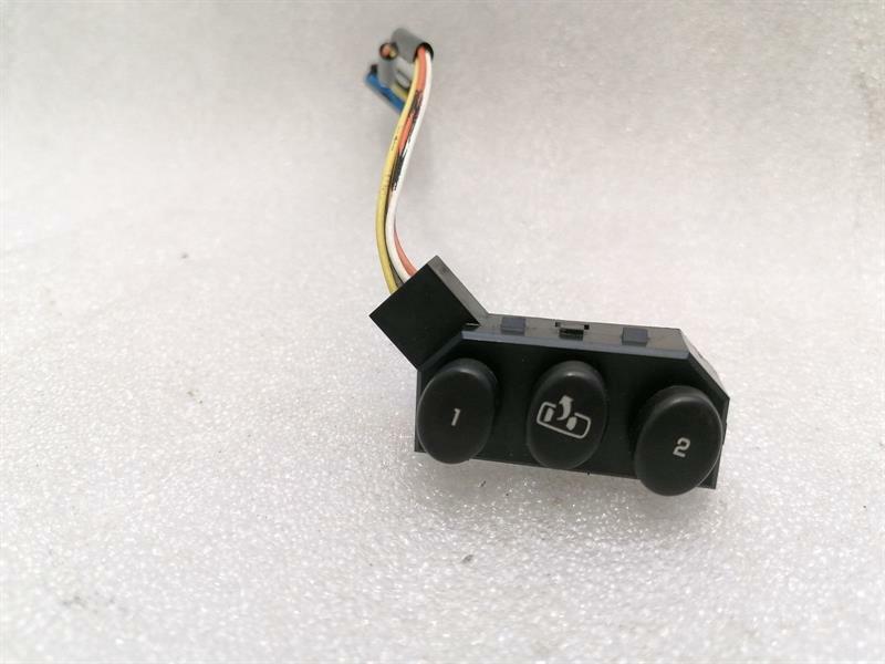 Chevrolet Corvette (C6) 2005-2013 Chevrolet Corvette C6 Seat Memory Switch 10394809 Seat Switch