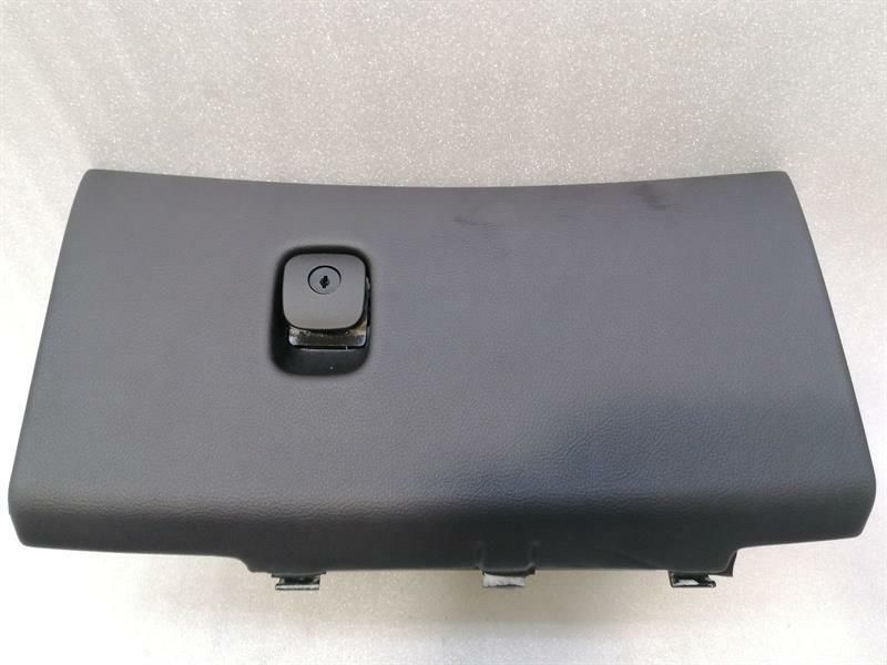 Chevrolet Corvette C6 Glovebox 15924027 Glove Box