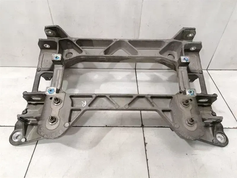 Chevrolet Corvette (C6) Chevrolet Corvette C6 rear subframe 15864493 axle frame rear axle