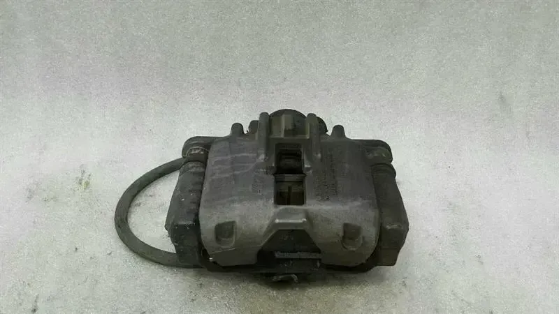 Chevrolet Corvette (C6) Right Rear Calliper