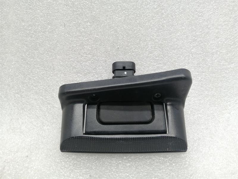 Chevrolet Corvette (C6) CHEVROLET CORVETTE C6 RIGHT Door Opener Switch 10446243 Door Opener Switch RIGHT