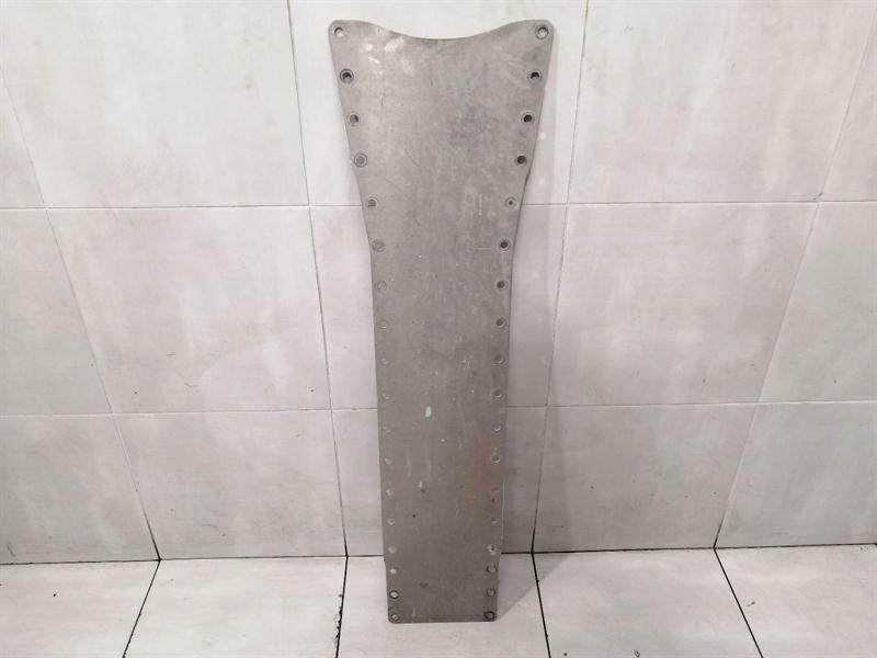Chevrolet Corvette (C6) 2005-2013 Chevrolet Corvette C6 Undertray 15818293 Underfloor Trim