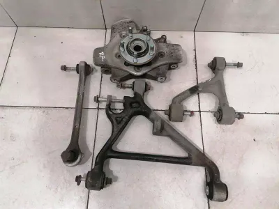 ASTON MARTIN VANTAGE V12 S Höger Baknav V12S Hjullagerhus Bak Höger