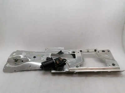 ASTON MARTIN VANTAGE PRZEDNI LINKA WYCIERACZEK AG43-67350-AA KIEROWNICA PO PRAWEJ STRONIE RHD