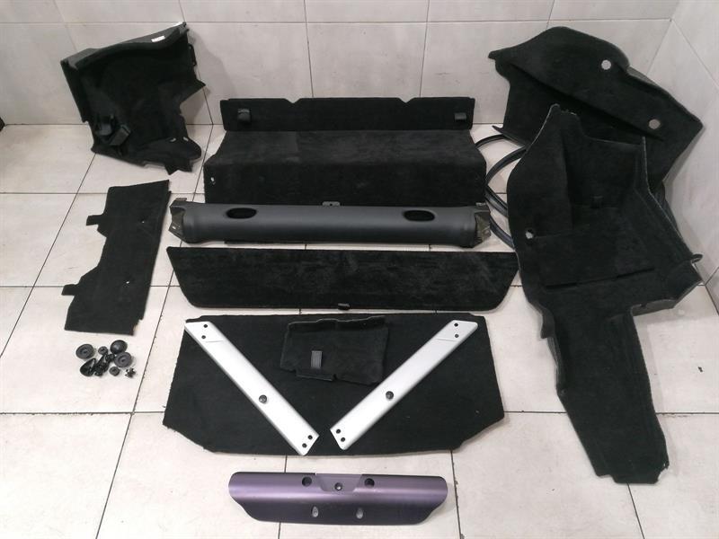 Luggage Compartment Cover Brand/Model: ASTON MARTIN VANTAGE
Year: 2014
En...