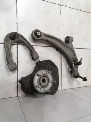 Aston Martin Rapide 10-14 Left Front Hub AD43-3K185-AB Wheel Bearing Housing Left