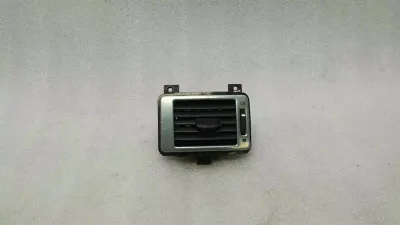 ASTON MARTIN DB9 Volante höger luftventil 8D33-046B30-BB höger ventilation