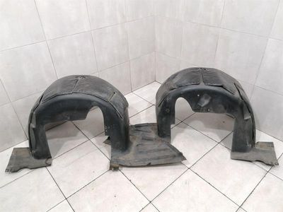 Aston Martin DB9 Volante riteņu uzlikas 7G43-54279D22-AC riteņu arkas pārsega aizmugurējais komplekts