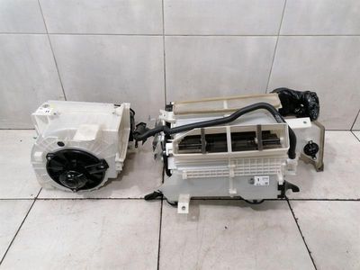 ASTON MARTIN RAPID S Värmefläkt 4G43-18N407-AD Motorvärmare Fläkt VVS