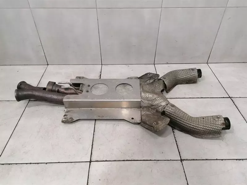 ASTON MARTIN VANQUISH AM310 Exhaust Silencer CD33-5220-DC Exhaust X-PIPE