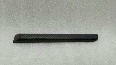 ASTON MARTIN VANQUISH S Тапицерия на лявата врата CD33-018K29-DA Лява щанга на вратата Carbon