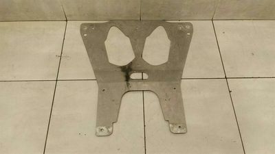 Aston Martin Vanquish S AM29 Undertray DG43-111K36-AC Underredet Trim