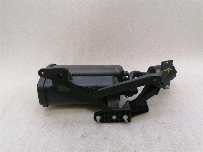 Aston Martin Rapide AMR Reservior AD43-9E857-BA Tank Activated Carbon Filter
