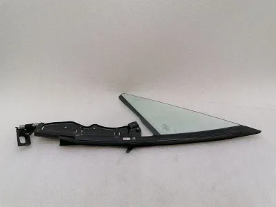 Aston Martin Rapide FRH 1/4 glas AD43-C262A36-AM Dörrpanel 1/4 Fram höger