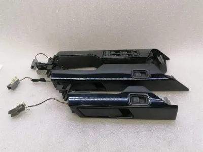 Внутренняя ручка двери ASTON MARTIN RAPID AMR BLACK DD43-22615-AA
