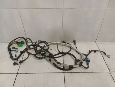 ASTON MARTIN CURVE MK2 bakre stötfångare ledningsstol CG43-15B484-AB bakre sele