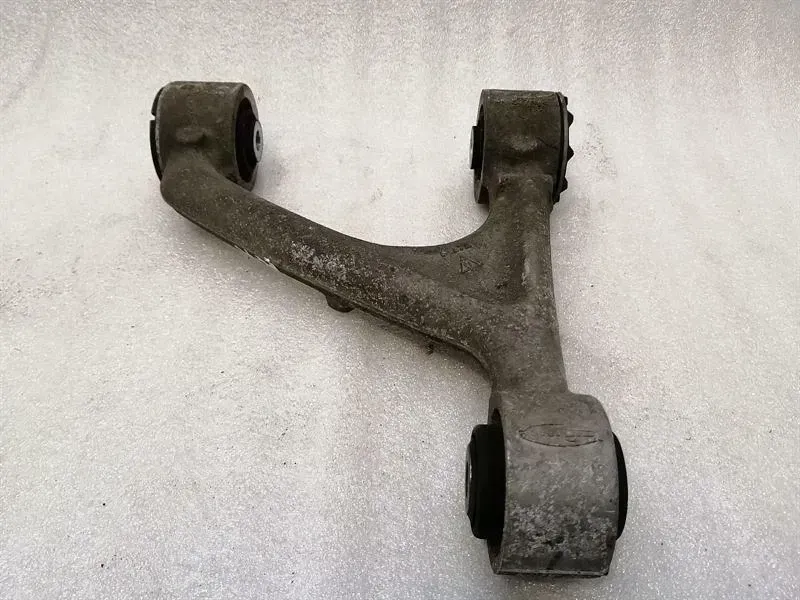Aston Martin Vantage V12 Rear Wishbone 6G33-5K742-AA Rear Right Wishbone Brand/Model: ASTON MARTIN VANTAGE
Year: 2011
En...