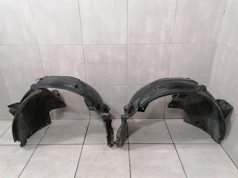 Mercedes-Benz A (W168) Mercedes S W220 Front Arch Plastic SET A2206901530 WHEEL RUN COVER Set Front Body type: Saloon
Fuel: Petrol