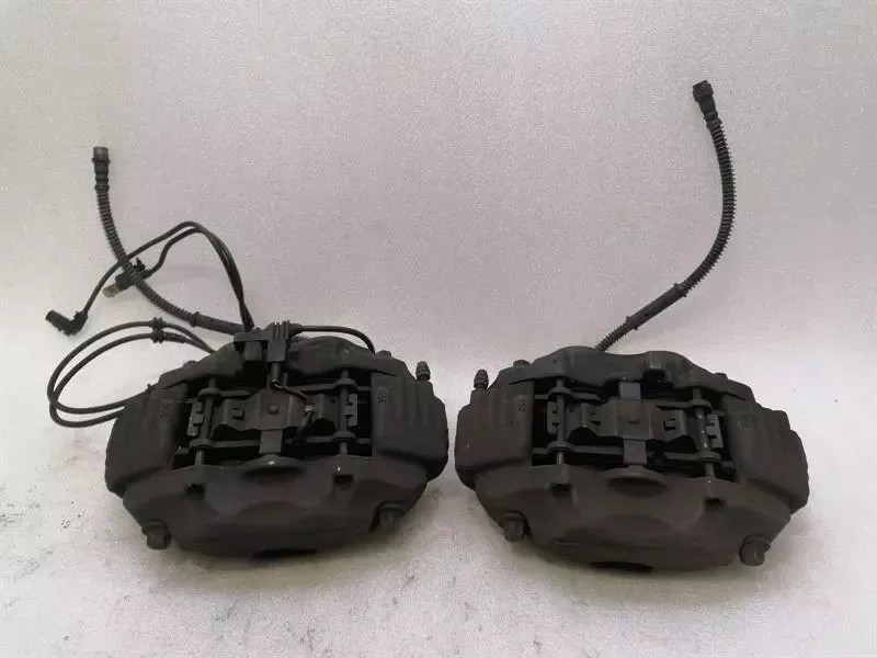 Mercedes S600 W221 front brake caliper set A0034205383 caliper front set