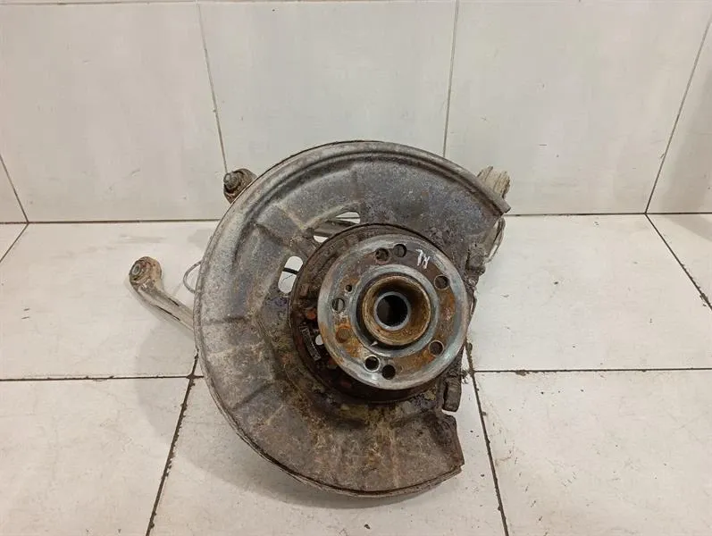 Maybach 62 V240 Left Rear Hub A2403500908 Wheel Bearing Housing Rear Left SET SET