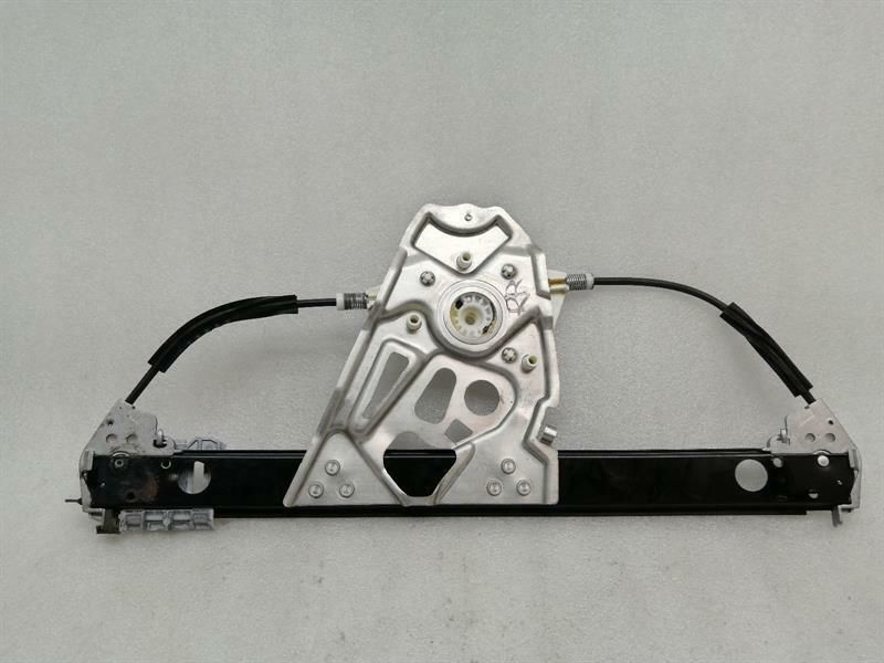 Mercedes S-Class W220 Right Rear Door Winder A2207302446 Window Regulator Rear Re