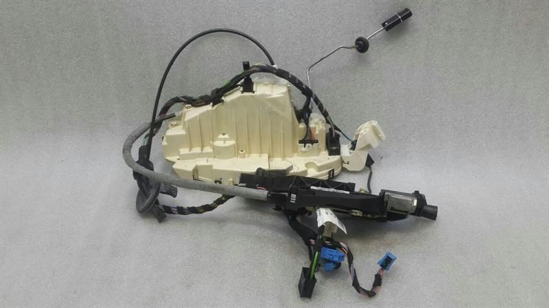 Mercedes S-Class W221 rear left door lock A2217305935 door lock rear left