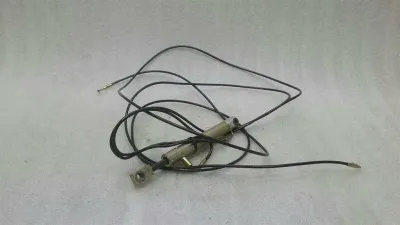 Mercedes SL R230 Höger Hydraulcylinder A2308001272 Hydraulcylinder RE.