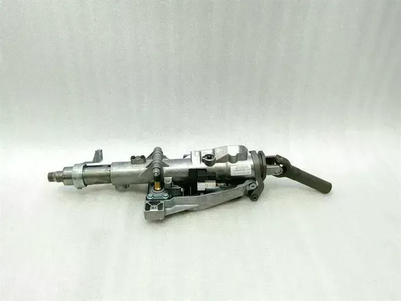 Mercedes-Benz A (W169) Mercedes SL R230 Steering Column A2304602916 Steering Column Body type: Convertible
Fuel: Petrol