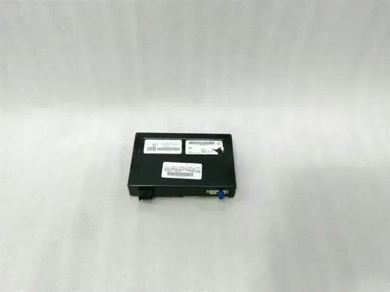 Mercedes-Benz A (W169) Mercedes SL R230 Sirius Radio Module A1698270162 Sirius Satellite Module Body type: Convertible
Fuel: Petrol