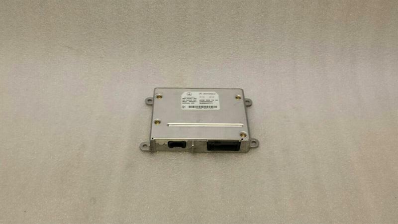 Mercedes-Benz A (W169) Mercedes SL R230 Voice Control Module A2308207026 Interface Control Unit Body type: Convertible
Fuel: Petrol