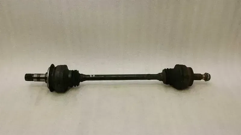 Mercedes-Benz A (W169) Mercedes SL R230 drive shaft rear right A2303507410 RRH drive shaft Body type: Convertible
Fuel: Petrol