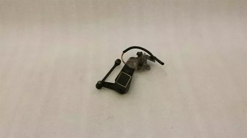 Mercedes SL R230 Level Sensor A0025428818 Suspension Level Sensor