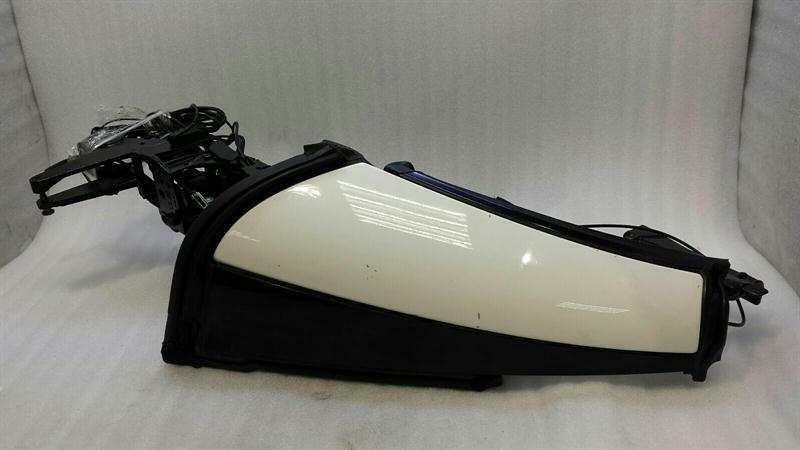 Mercedes-Benz CLA (C174 / C178) Mercedes SL R230 Left Hard Top Hinge Vario Roof Hinge Left Body type: Convertible
Fuel: Petrol