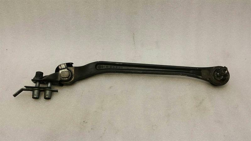 Mercedes-Benz CLA (C174 / C178) Mercedes R230 Right Rear Wishbone A2303500429 Rear Right Wishbone Body type: Convertible
Fuel: Petrol