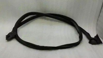 Mercedes SL R230 laivas vāka blīvējums A2307500598 bagāžas nodalījuma durvju blīves