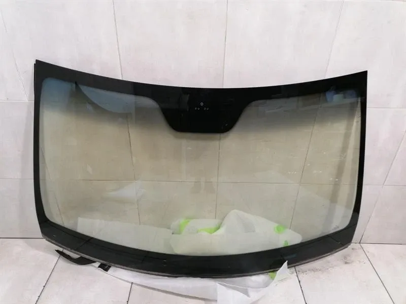 MAYBACH 57 W240 WINDSCREEN A2406701901 WINDSCREEN