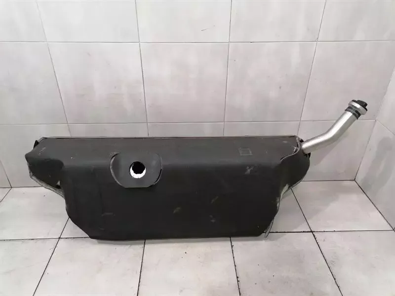 Maybach 57 W240 Fuel Tank A2404700701 Fuel Tank