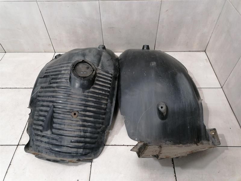 MAYBACH 57 W240 Wheel Arch Plastic Set A2408800705 WHEEL ARCH COVER Front LI