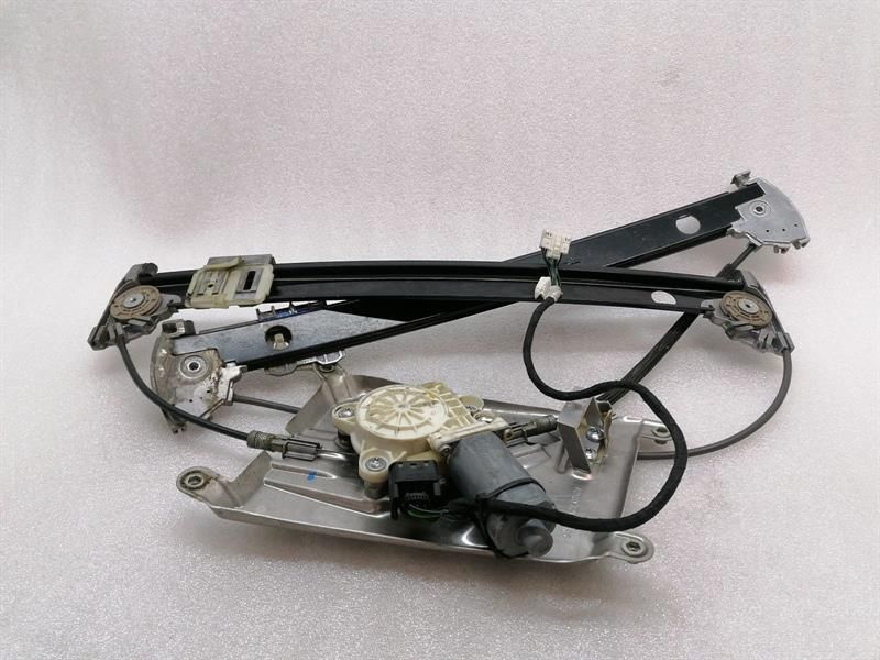MAYBACH 57 W240 Left Front Door Winder A2407200746 Front Left Window