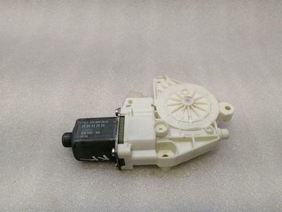 Mercedes S-klass W222 RRH Dörrfönstermotor A22290601 Elfönstermotor HR