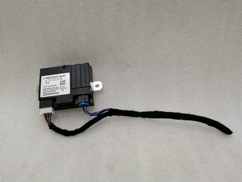 Mercedes-Benz A (W176) Mercedes S-class W222 Fuel Pump Module A0009003310 Control Unit Fuel Pump Body type: Saloon
Fuel: Petrol