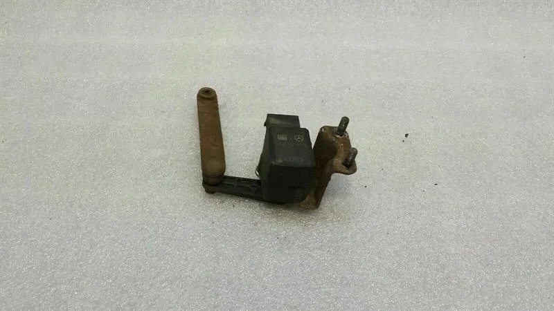 Mercedes W219 CLS55 Xenon Level Sensor A0105427717 Level Sensor