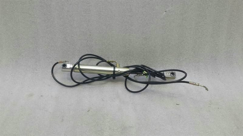Mercedes SL R230 Left Hydraulic Cylinder A2308001172 Hydraulic Cylinder Left.