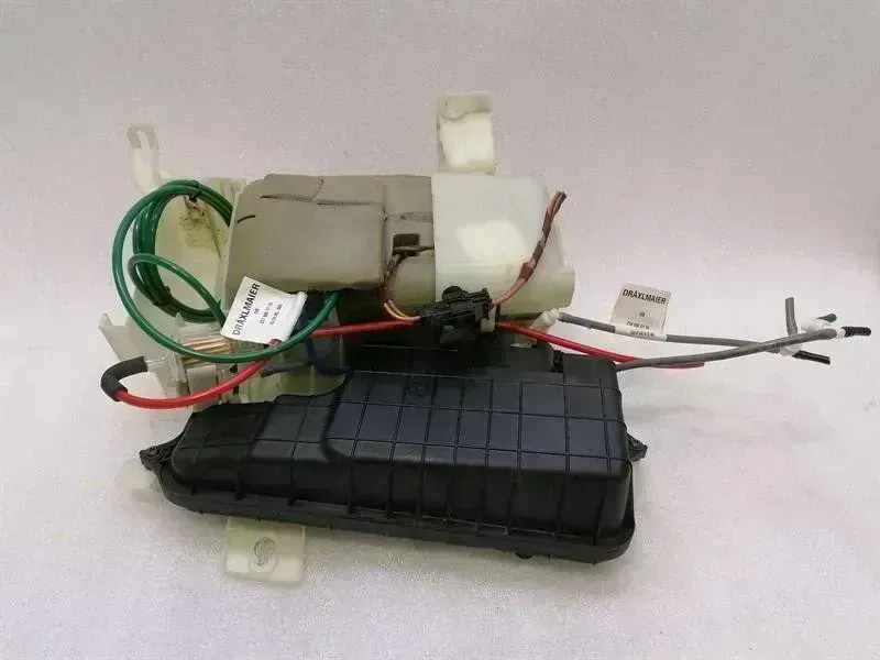 Mercedes-Benz A (W169) Mercedes CL W216 Vacuum Pump A2218001148 Vacuum Pump Dynamic Active Pump Body type: Coupe
Fuel: Petrol