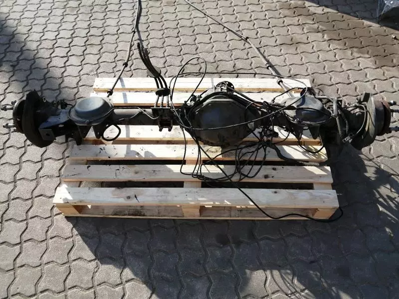 Mercedes-Benz A (W176) MERCEDES G63 G-CLASS W463 REAR AXLE A0003500400 REAR AXLE DIFF A4633509100 SET Body type: SUV
Fuel: Petrol