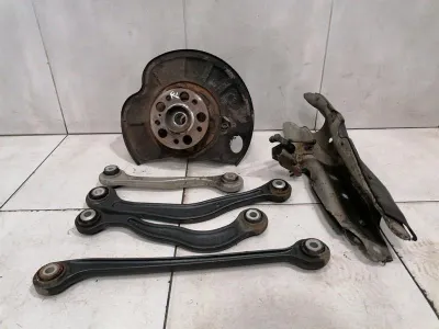 Mercedes CL W216 kreisās aizmugurējās rumbas komplekts A2213503108 riteņa rumbas korpusa aizmugurējais kreisais komplekts