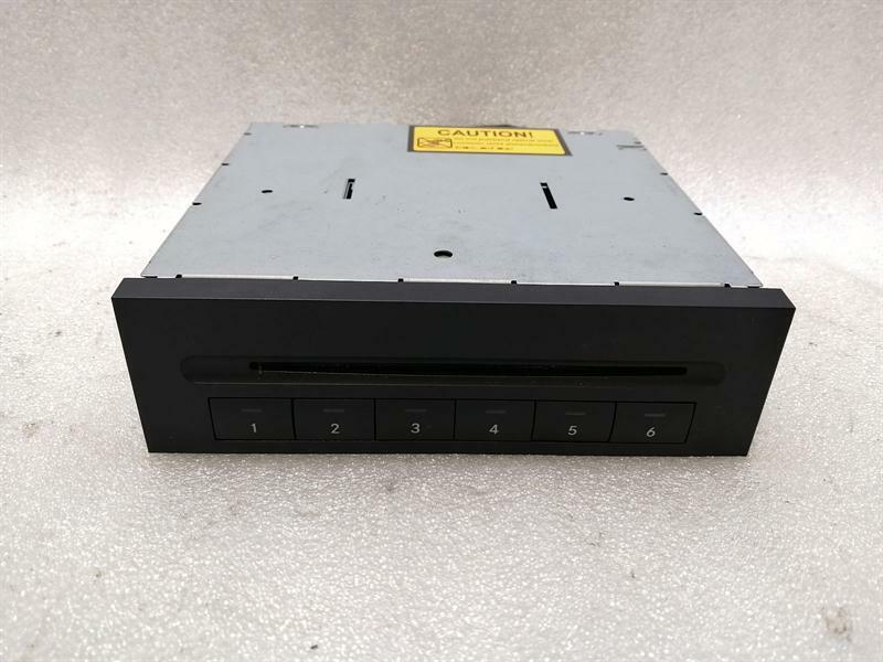 Mercedes-Benz CLS (C219) Mercedes CLS W219 CD Changer A2118703889 CD Changer Body type: Saloon
Fuel: Petrol