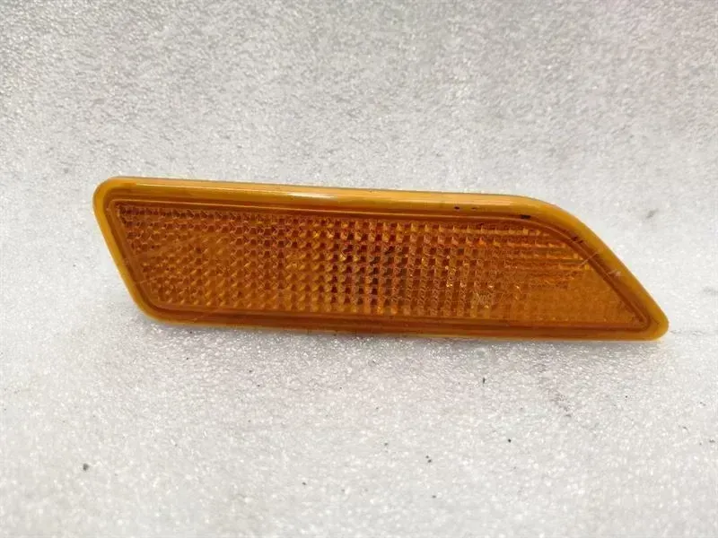Mercedes-Benz CLS (C257) 2018-2023 Mercedes CLS W219 Right Indicator A2198200421 Right Side Indicator